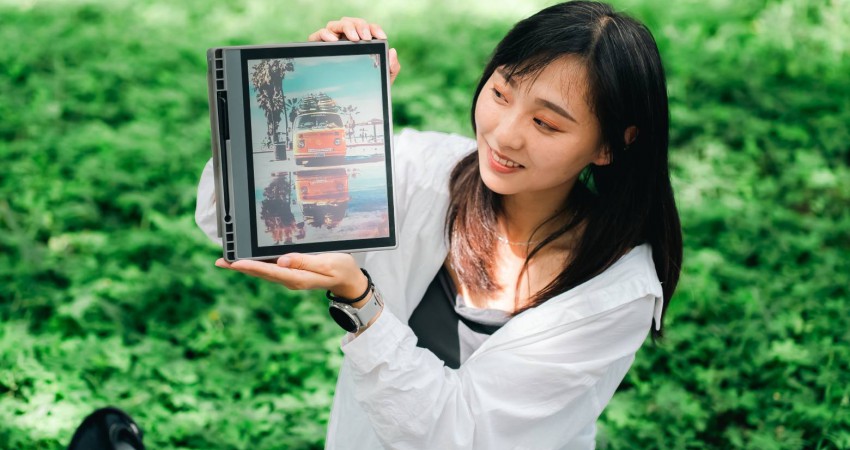 震撼登場！Taktsu 全彩電子紙閱讀器 突破枷鎖　驚豔摘下第34屆「台灣精品獎」