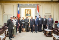 立法院韓國瑜院長接見「巴拉圭共和國國會暨參議院議長努內斯閣下伉儷」一行